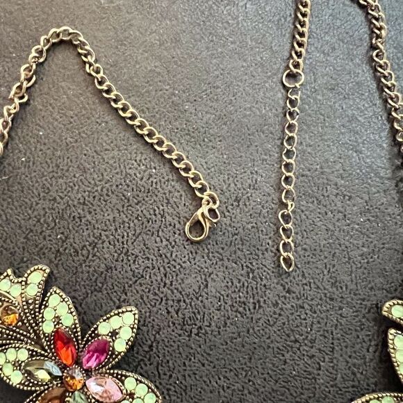 🌺 New gorgeous crystal beaded necklace 🌺 - Picture 7 of 9